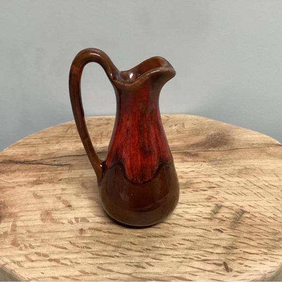 Ceramic Crafted Mini Pouring Pitcher - Vase - Decor Piece - Ottawa logo - Nice - Picture 5 of 12